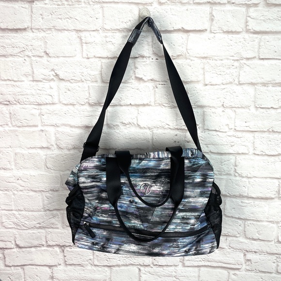 Ivivia by Lululemon Endless Play Gym Dance Duffle Bag - Picture 1 of 8